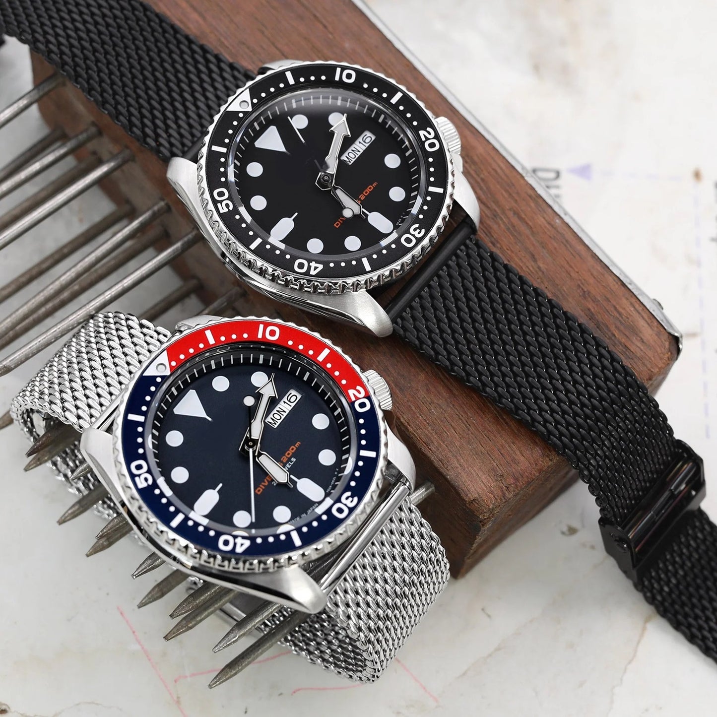 Stainless Steel Mesh Watch Straps for Men Women with Install Tool